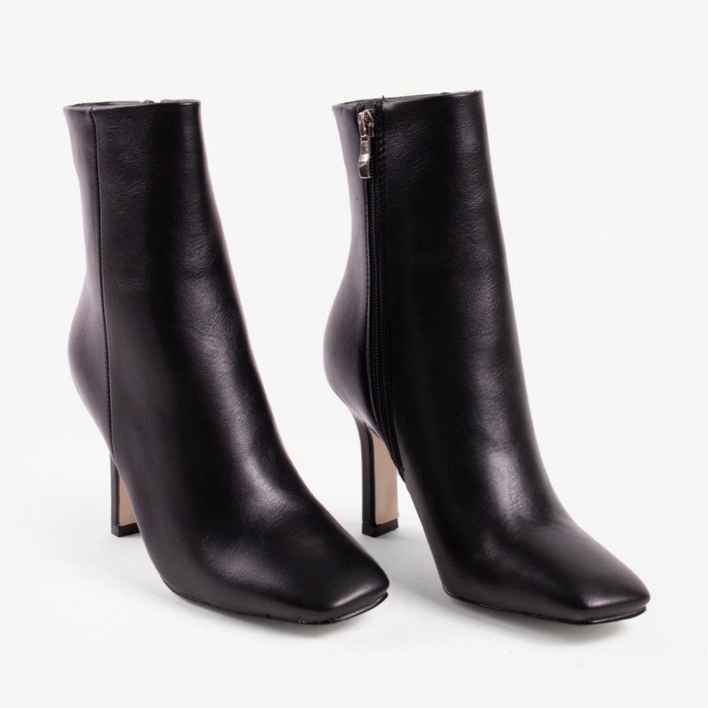 Black ankle boots US size 8